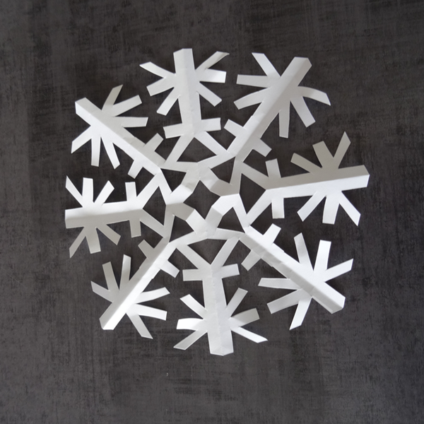 Flocon de neige en papier facile